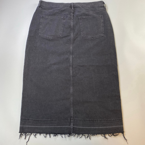 GAP Black Denim Midi Jean Skirt 32 | 14 Front Slit Fray Hem Western Casual Chic - Picture 3 of 13